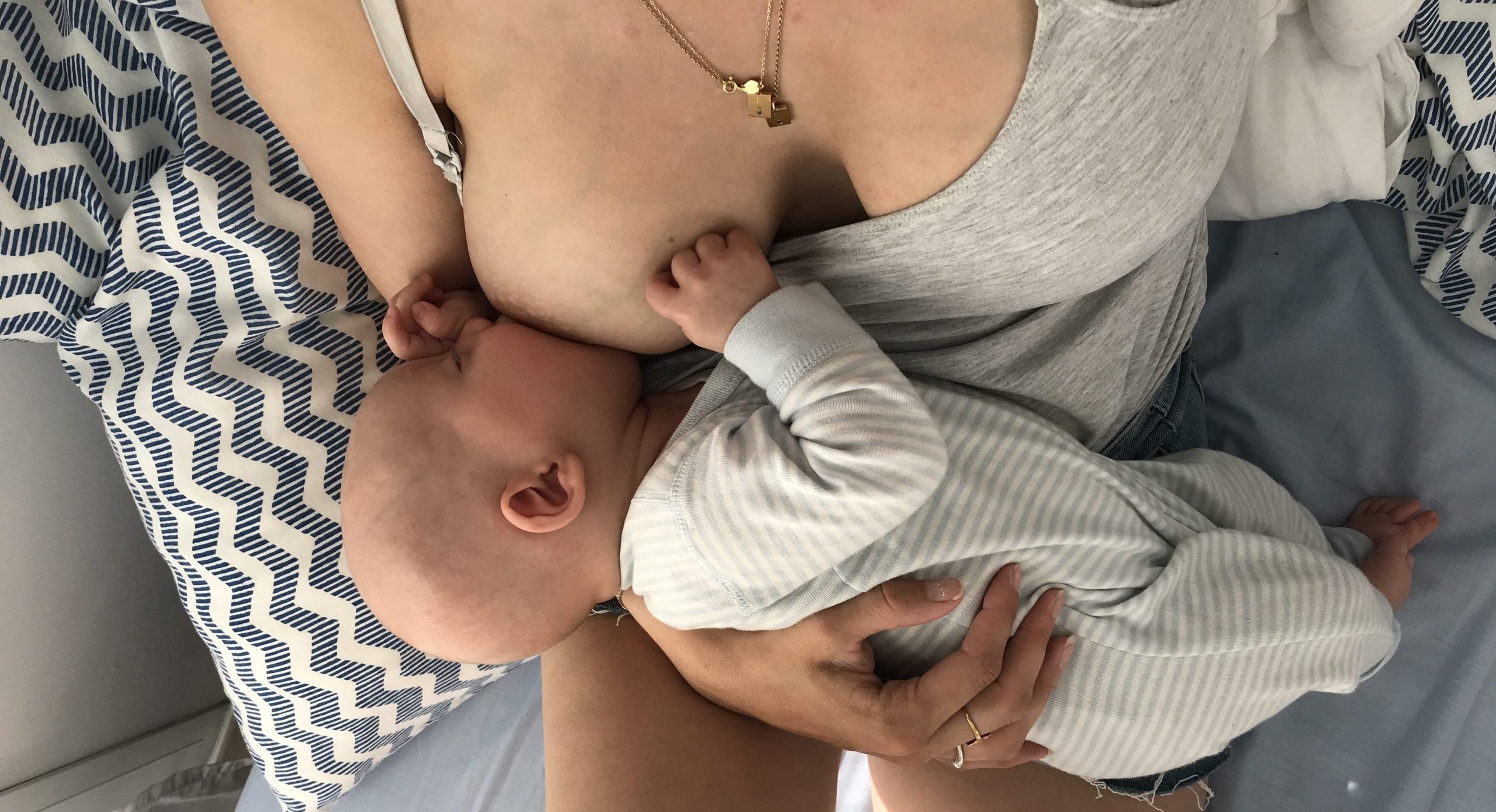 De 5 hyppigste grunde til at amningen går galt: ammeerfaringer fra nye mødre