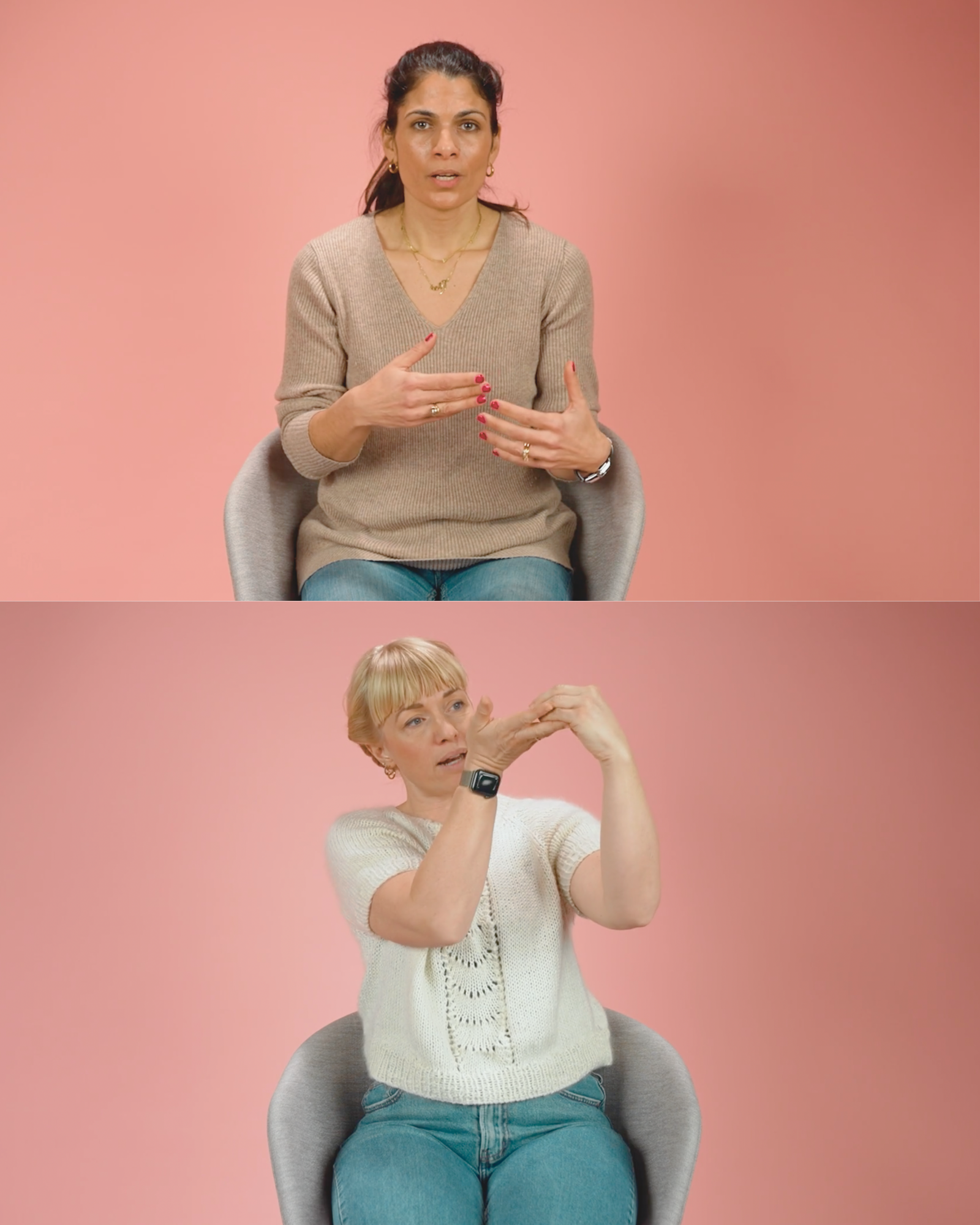 To kvinder sidder hver for sig og snakker om amning og illustrere det de siger med deres hænder.